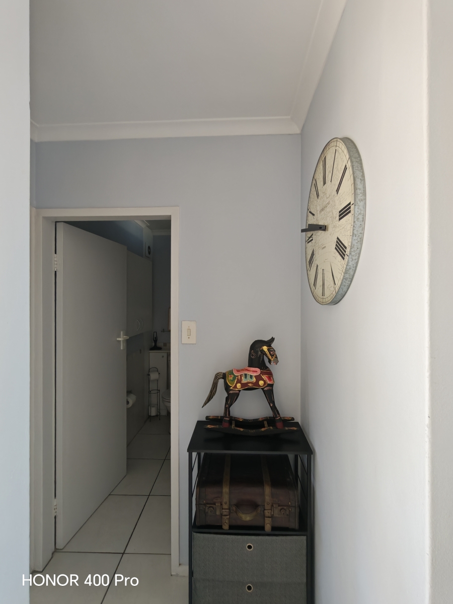 2 Bedroom Property for Sale in Beachfront Western Cape